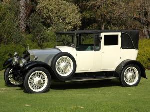 1925 Rolls-Royce 20 HP Sedancalette deVille by Barker